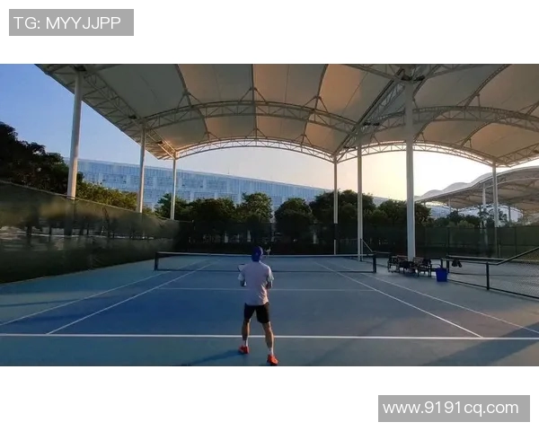 南京网球队耐力训练揭秘:提升竞技水平的关键因素与方法 南京网球队耐力训练揭秘:提升竞技水平的关键因素与方法